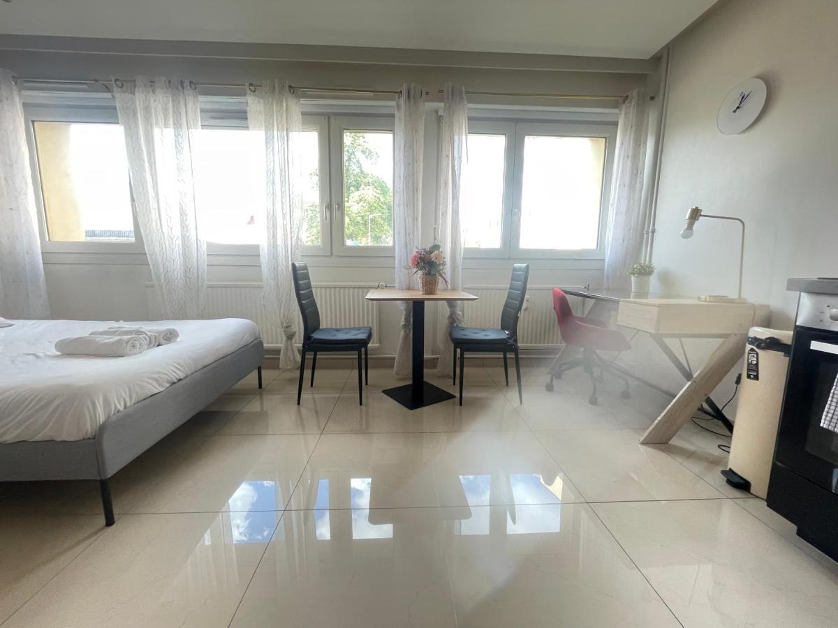 Appartement Studio chaleureux - Luxe, Charme et caractère - Metz Logouest Extérieur photo